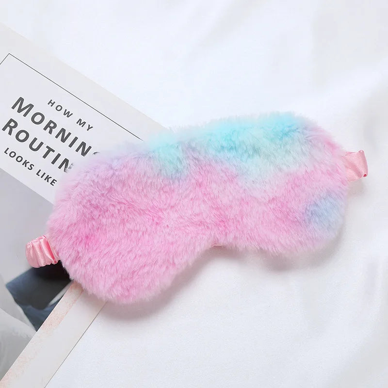 Plüsch Schlafmaske | Weiche & Niedliche Love-Cloud Augenbinde | Bequeme Augenabdeckung für Nickerchen, Reisen & Entspannung Kaufschwan® Lila 20x10cm