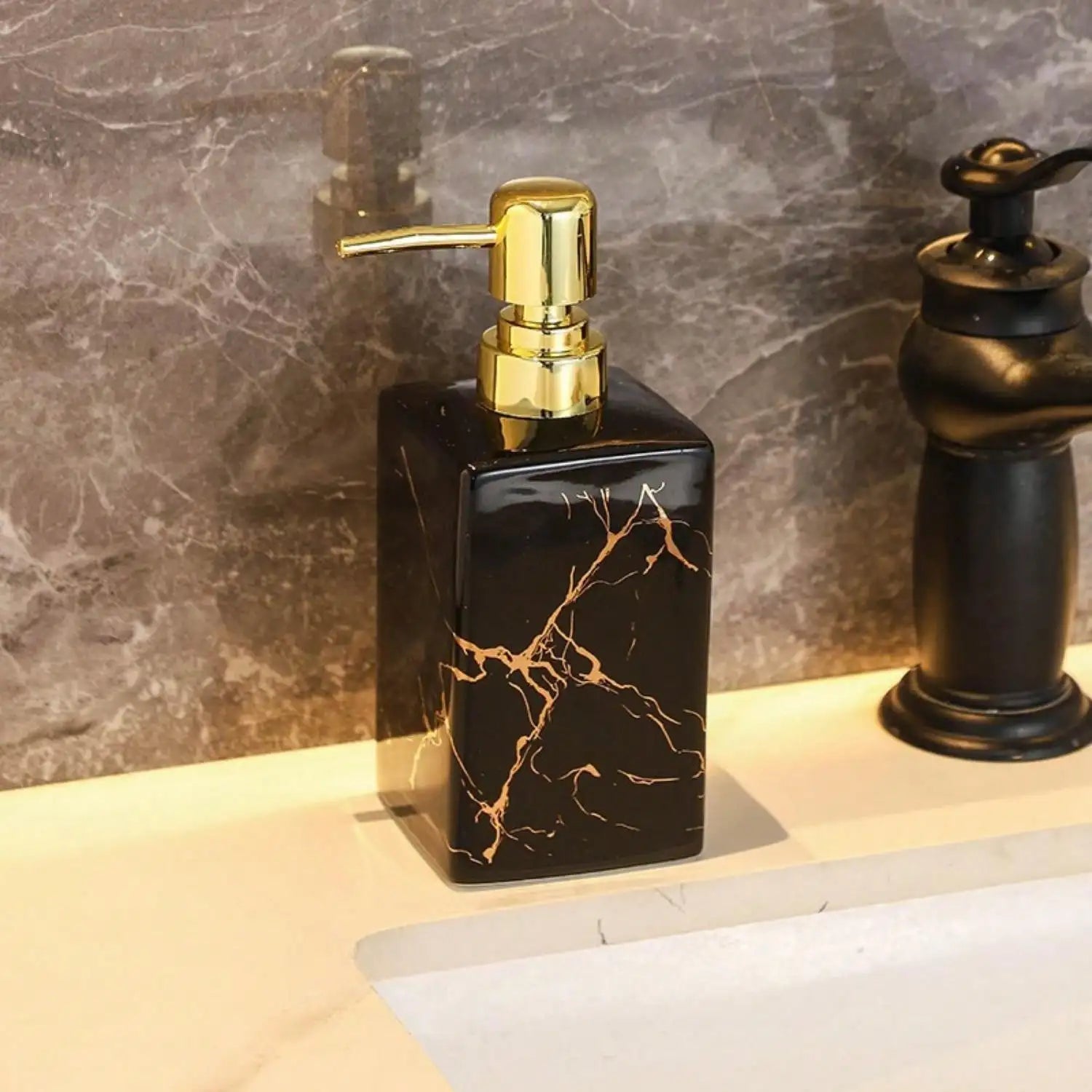 350ml Keramik Seifenspender mit Marmorstruktur – Nachfüllbare Druckpumpe für Bad, Zuhause & Hotels Kaufschwan® Schwarz