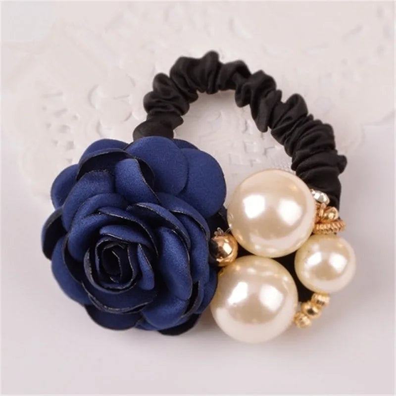 Perlen Rosen Blumen Haaraccessoires | Kamelien Haargummi Scrunchie | Eleganter Haarring für Damen Kaufschwan®