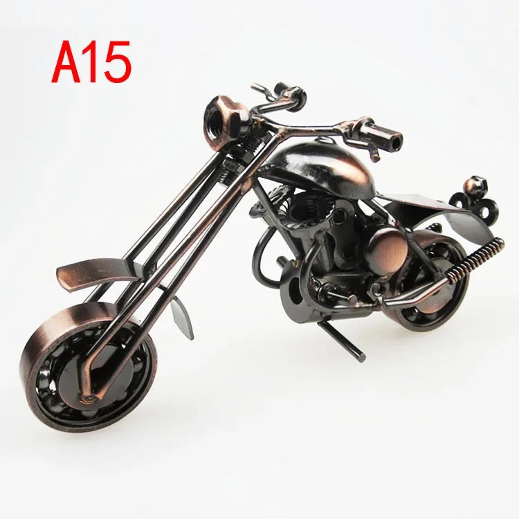 Retro Motorrad Modell aus Metall – Handgefertigte Eisen-Motorradfigur für Zuhause, Büro und Sammlungen