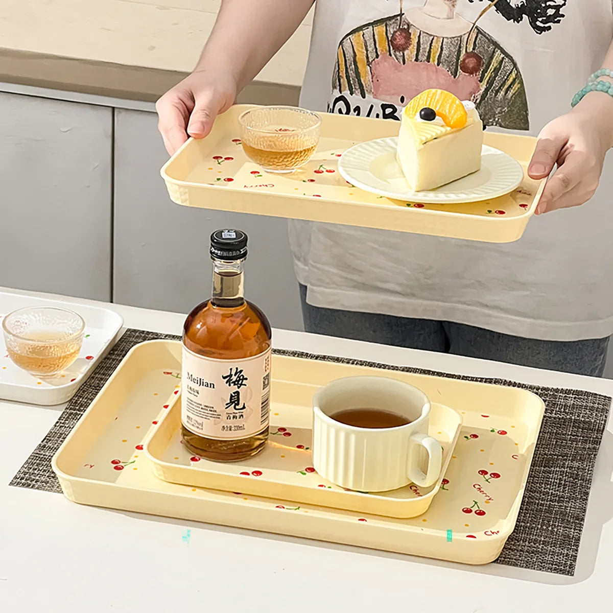 Multifunktionales Kunststoff-Serviertablett mit Kirschmuster – Obst- & Dessertteller, Küchen-Organizer, Parfum- & Schmuckablage