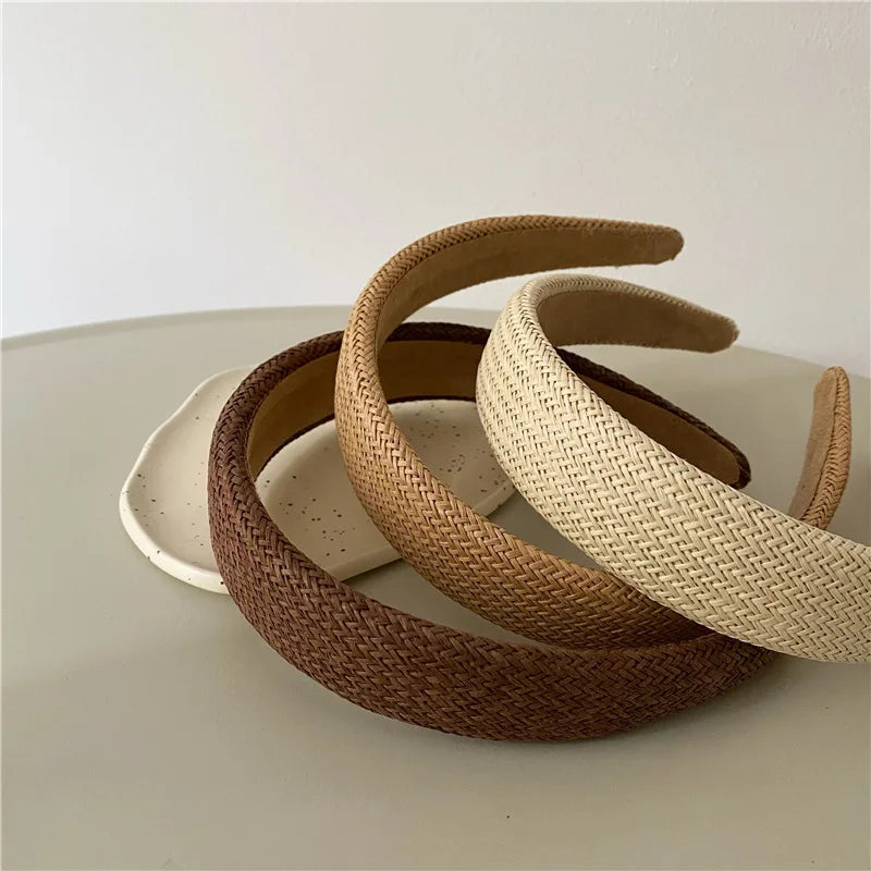 Breiter Haarreif aus Raffia-Gras – Gekreuztes Geflecht-Haarband für Damen | Schlichtes Sommer-Accessoire für Urlaub & Alltag Kaufschwan®