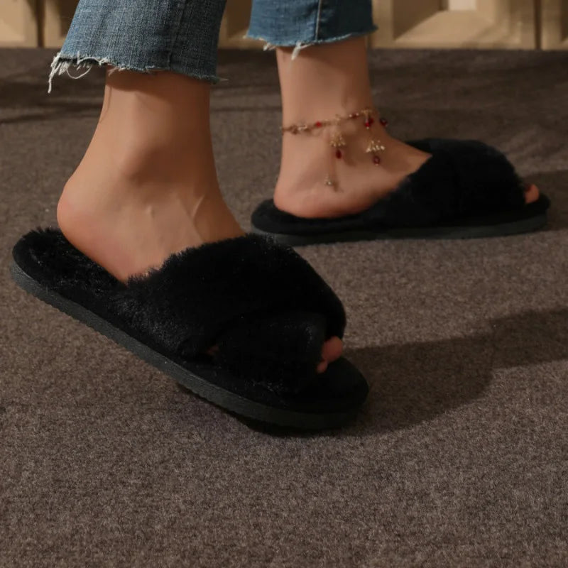 Modische Cross-Strap Plüschpantoffeln für Damen | Flauschige Hausschuhe für Zuhause | Kunstfell Flacher Absatz, Große Größe 43 Kaufschwan®