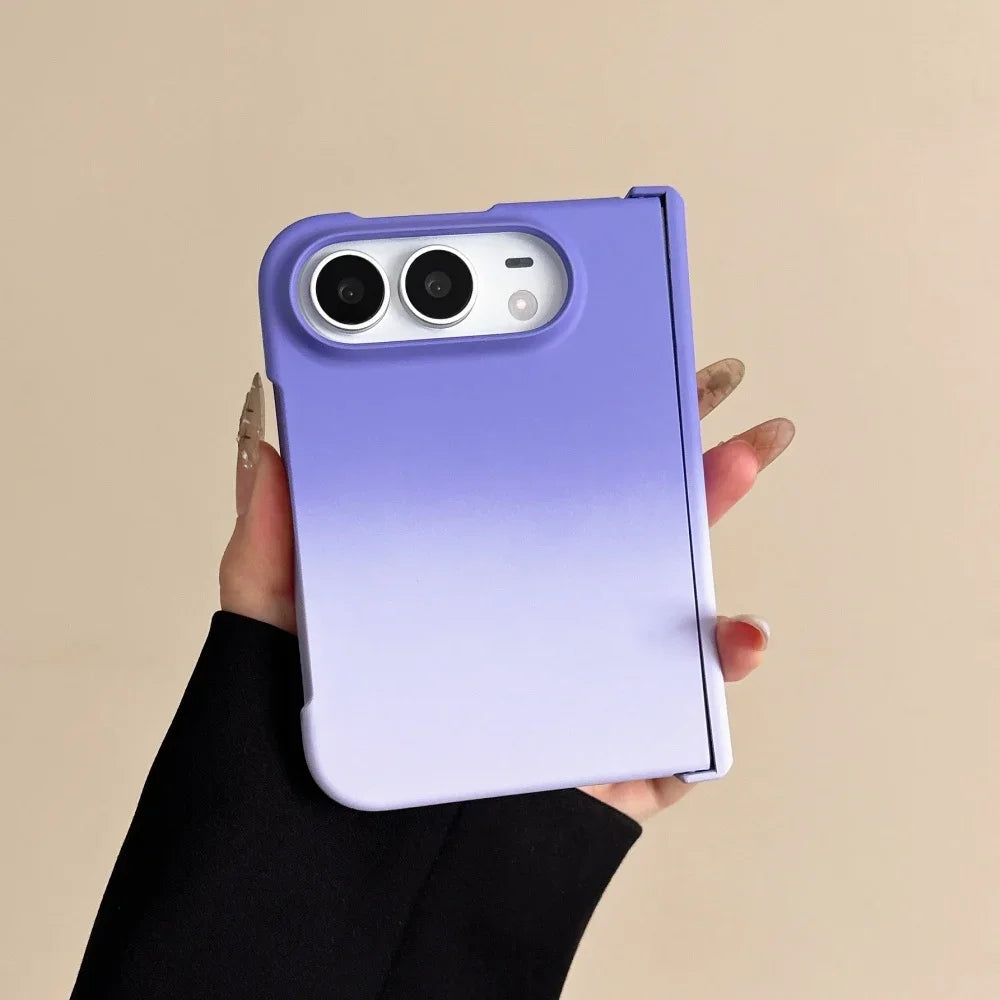 Luxuriöse Schlanke Schutzhülle mit Farbverlauf für iPhone Duo – Matte Hart-PC-Hülle mit Stoß- und Scharnierschutz Kaufschwan®