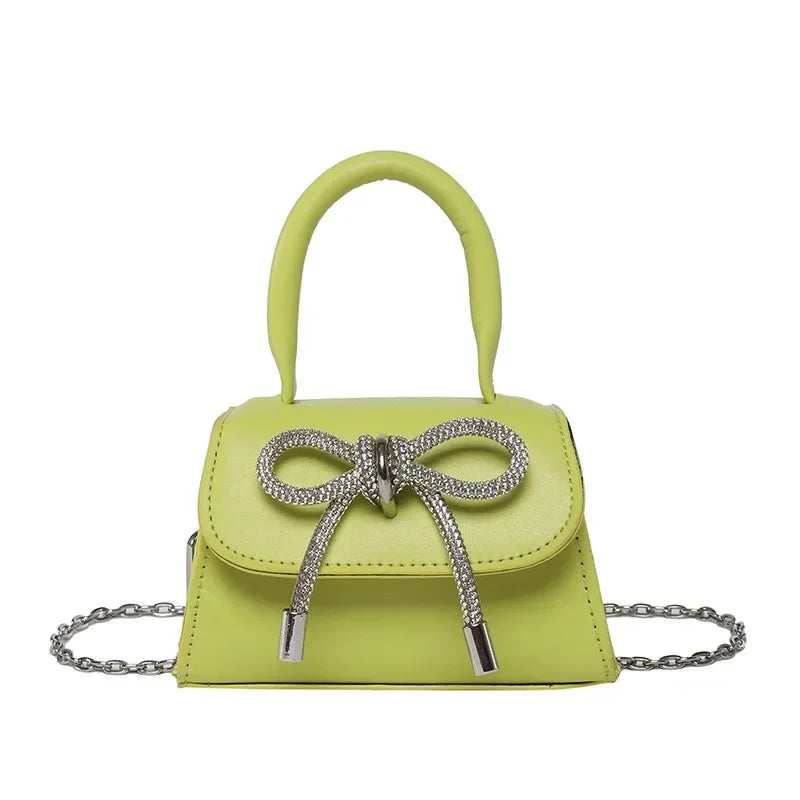 Bunte Schultertasche mit Schmetterlingsknoten – PU Leder Crossbody Ketten-Satchel & Handtasche für Damen