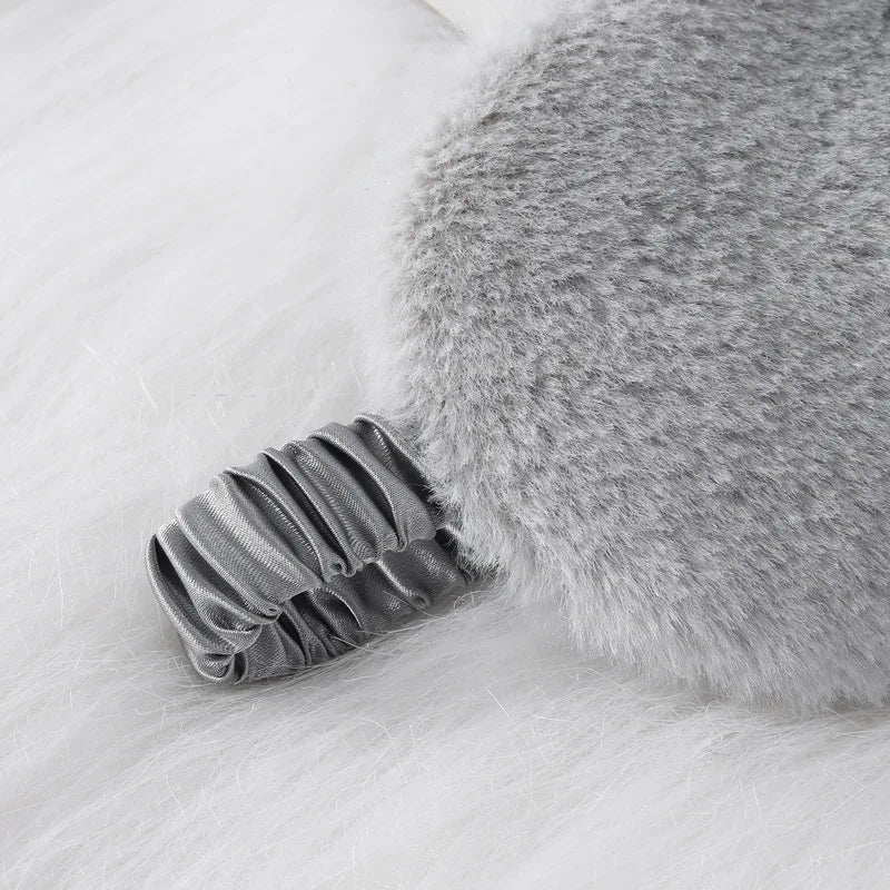 Plüsch Schlafmaske | Weiche & Niedliche Love-Cloud Augenbinde | Bequeme Augenabdeckung für Nickerchen, Reisen & Entspannung Kaufschwan®