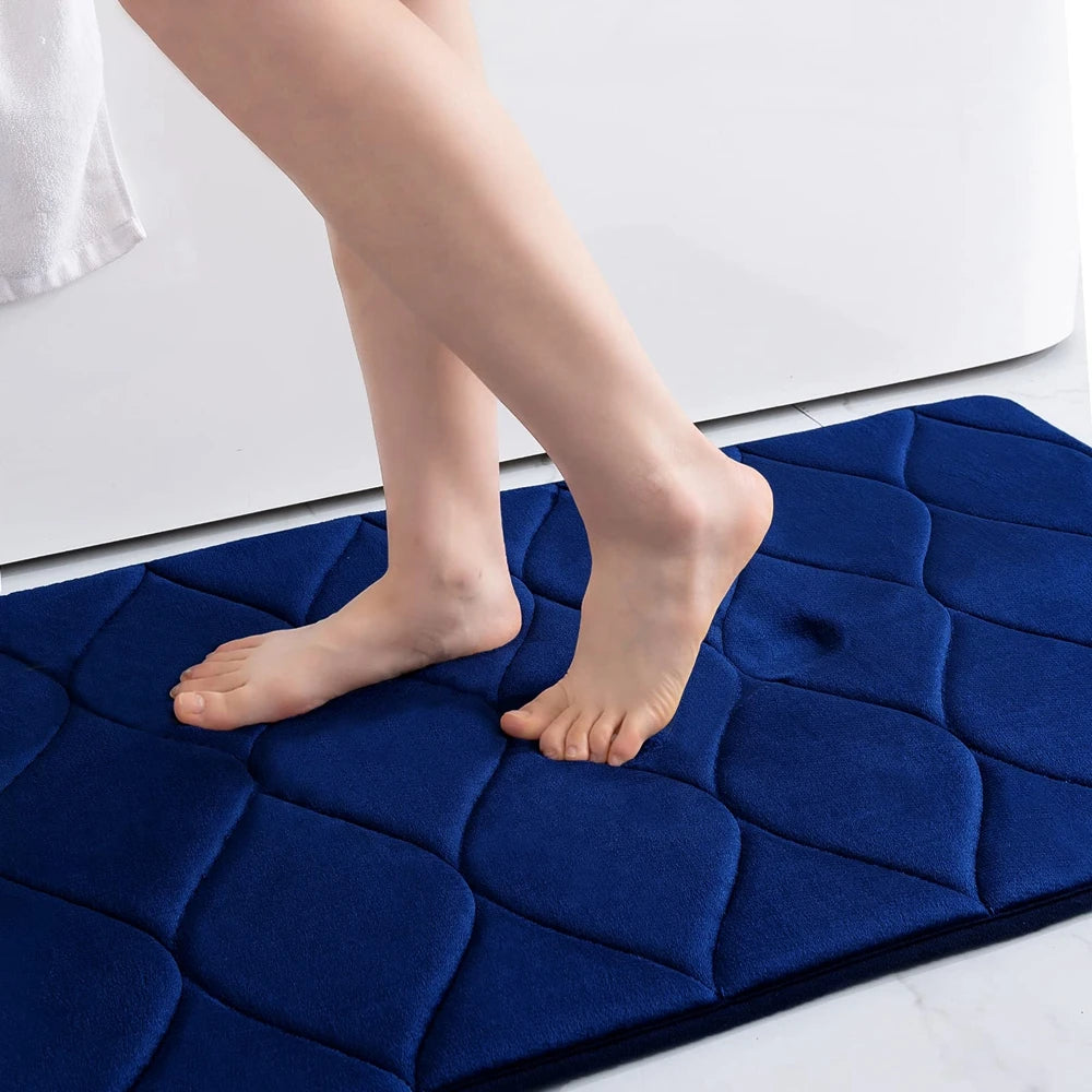 Homaxy Memory-Schaum Badematte – Weich, Rutschfest, Wasserabsorbierend für Bad, Dusche, Küche oder Boden Kaufschwan® Marineblau 61CMx119CM