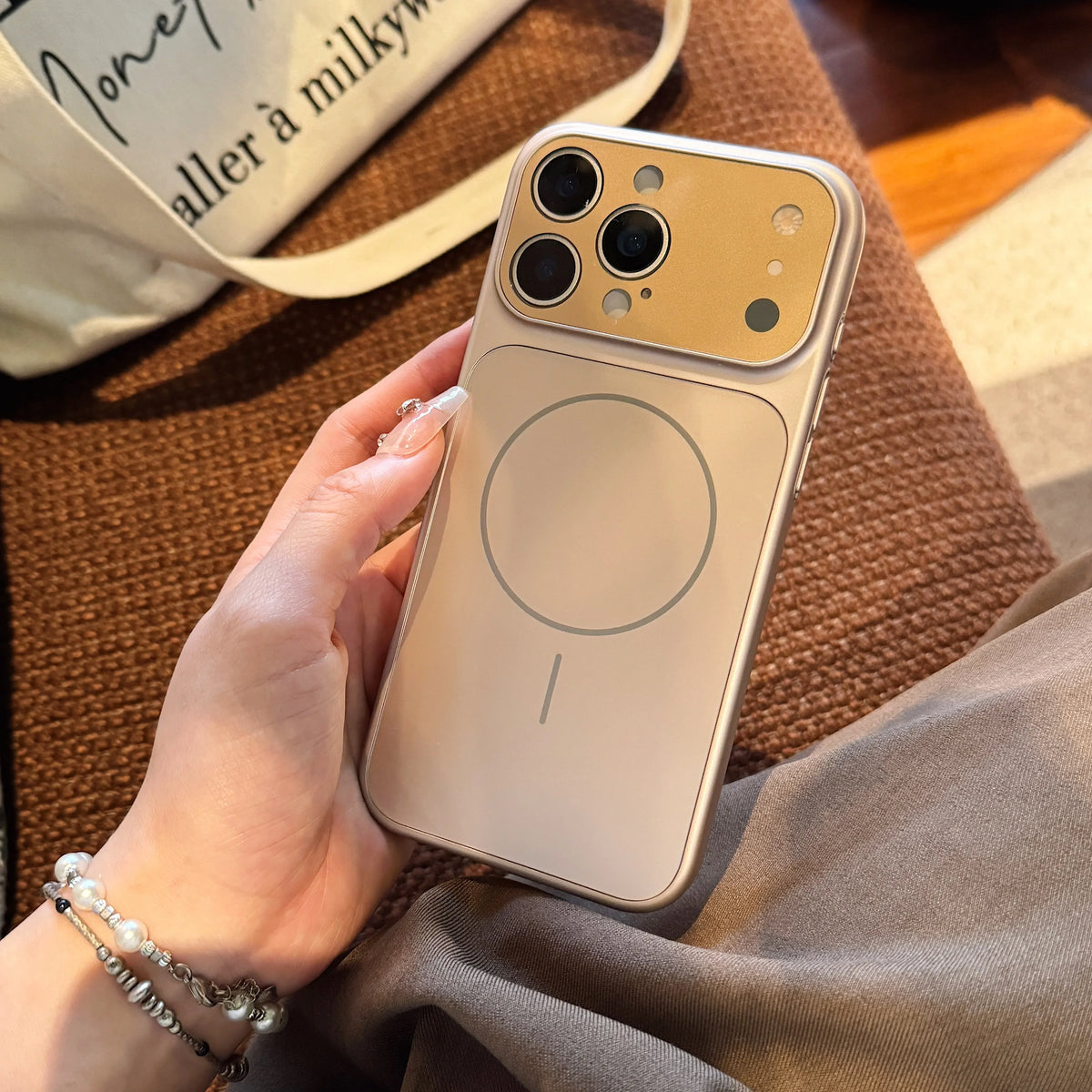 Hochwertige AG-Nano-Mattierte MagSafe-Hülle für iPhone 18 Pro & iPhone 18 Pro Max – Magnetische Stoßfeste Hülle mit Großem Kameraschutz Kaufschwan®