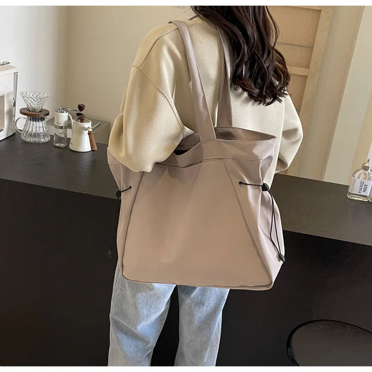Casual Fashion Tote Bag mit Großer Kapazität – Damen Schultertasche für Reisen & Alltag | Ästhetische Handtasche mit Kordelzug