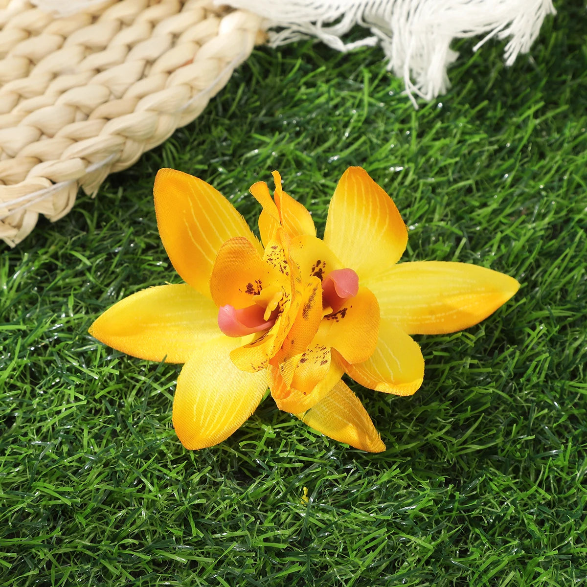 Orchideen-Blumen Haarklammer – Braut & Urlaubs Haaraccessoire