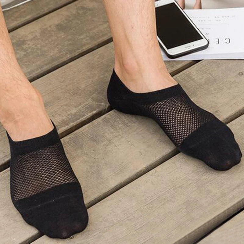 1 Paar Herren Modische Sommer & Herbst Rutschfeste Unsichtbare Baumwoll-Knöchelsocken | Atmungsaktive Haussocken Kaufschwan® Schwarz Einheitsgröße