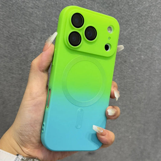 Hochwertige Farbverlauf-TPU-MagSafe-Hülle für iPhone 18 Pro & iPhone 18 Pro Max – Magnetische Hülle für Kabelloses Laden Kaufschwan® Grün-Blau iPhone 18 Pro