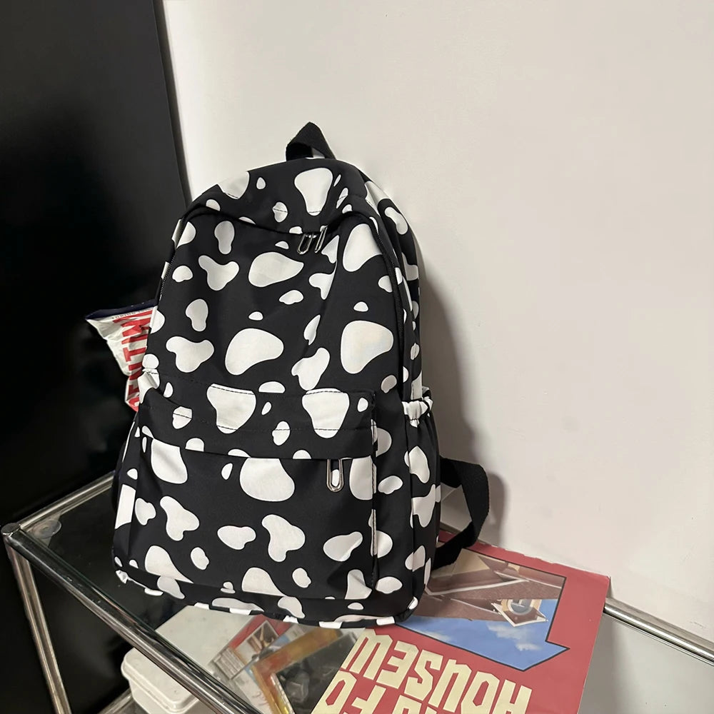 Rucksack mit Kuhmuster für Damen | Leichter & Vielseitiger Studenten-Rucksack | Gymnasium & Alltag Kaufschwan® Schwarz