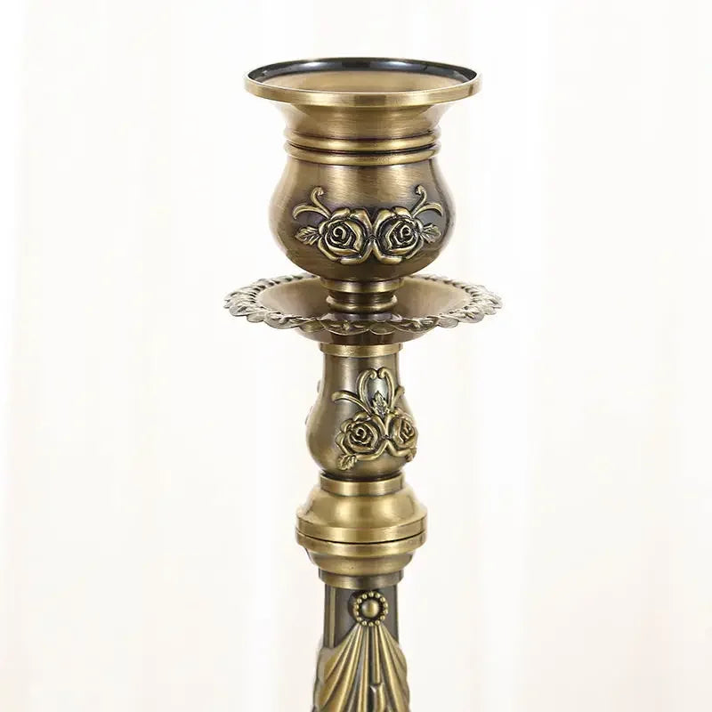 Bronzefarbener Metall Kerzenhalter – Eleganter Kerzenständer für Restaurant, Hochzeit & Candle-Light-Dinner Dekoration Kaufschwan®
