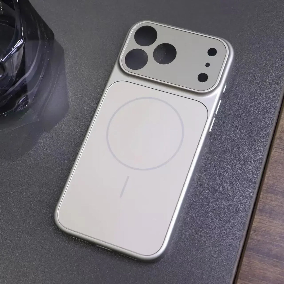Hochwertige AG-Nano-Mattierte MagSafe-Hülle für iPhone 18 Pro & iPhone 18 Pro Max – Magnetische Stoßfeste Hülle mit Großem Kameraschutz Kaufschwan®