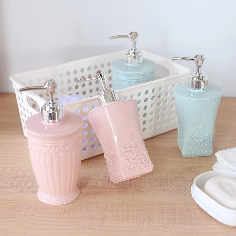 Modischer Buntglas-Seifenspender mit Gravur – Handpumpe für Bad-Desinfektionsmittel & Shampoo-Emulsion Kaufschwan®