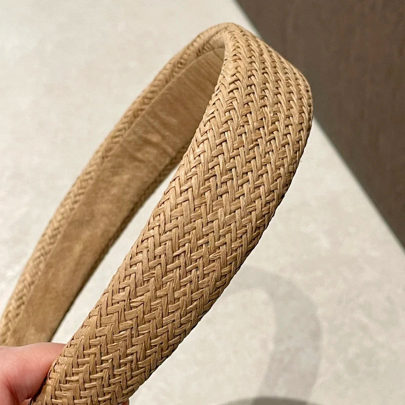 Breiter Haarreif aus Raffia-Gras – Gekreuztes Geflecht-Haarband für Damen | Schlichtes Sommer-Accessoire für Urlaub & Alltag Kaufschwan® Khaki