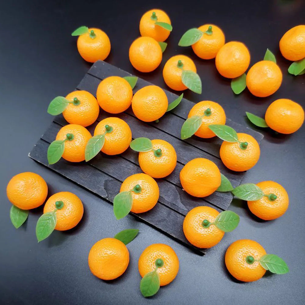 10 Stück Künstliche Grüne Orangen – Hochrealistische Mini Plastik Orangen für Dekoration & Fotografie (3,3 cm) Kaufschwan®