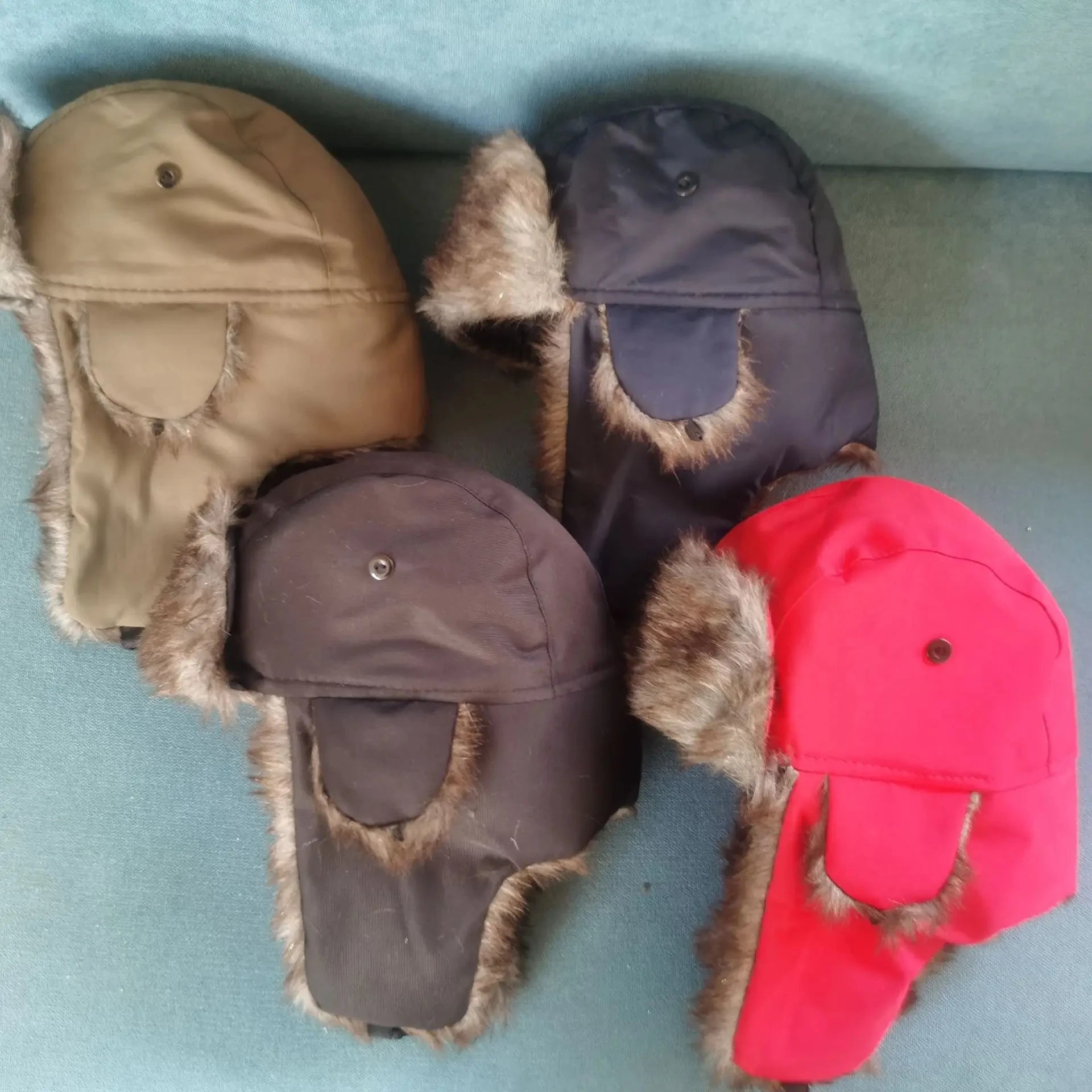 Unisex Trapper Aviator Trooper Mütze – Winter Bombermütze mit Ohrenklappen & Kunstfell | Warme Russische Skimütze für Damen & Herren Kaufschwan®