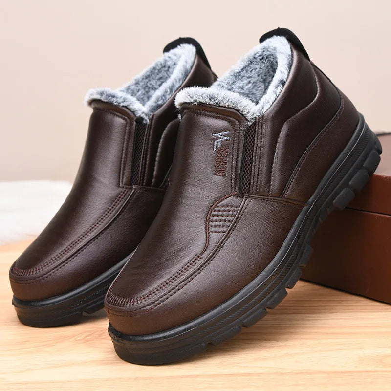 Herren Winterstiefel aus Leder – Wasserdicht & Rutschfest | Gefütterte Warme Baumwoll-Stiefeletten für Arbeit & Outdoor Kaufschwan®