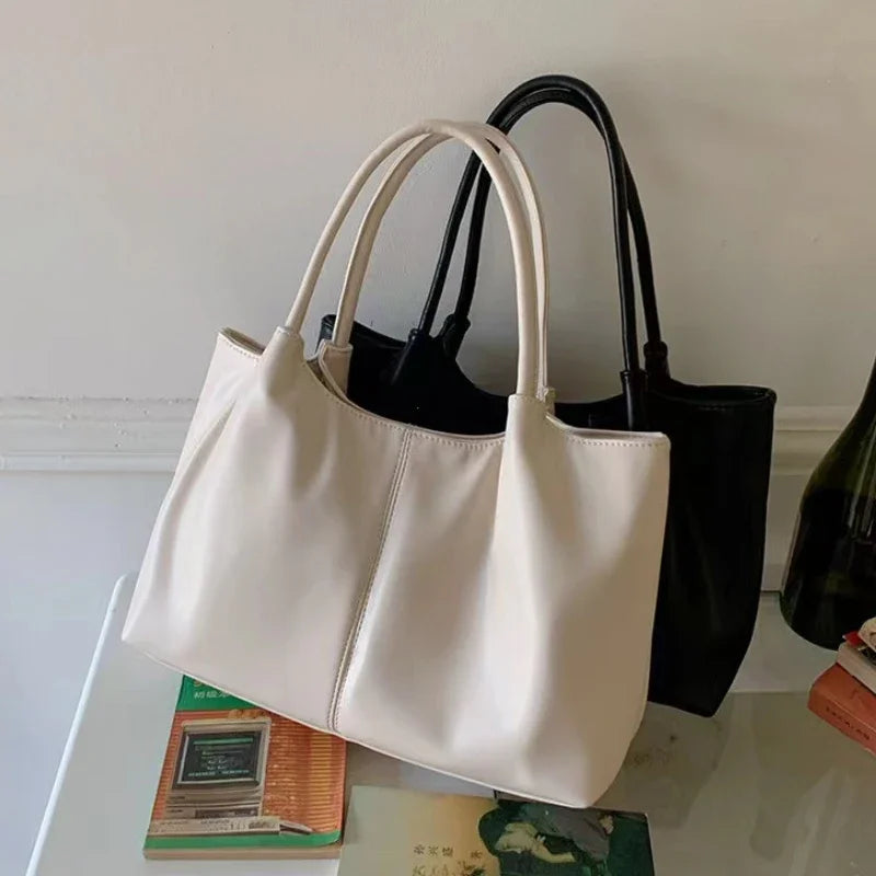 Schlichte Weiße Schultertasche – Damen Kunstleder Underarm Tote | Große Kapazität Handtasche für Schule, Studium & Shopping Kaufschwan®