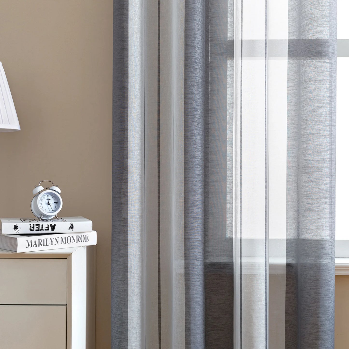 Moderner Gestreifter Halb Transparenter Voile Vorhang mit Ösen für Wohnzimmer Schlafzimmer Büro 2 Stück/Set Kaufschwan®