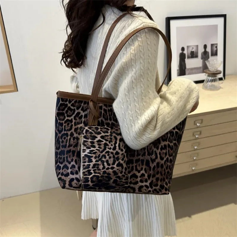 Leopardenmuster Tote Bag mit Beutel – Stylische Kunstleder Schultertasche | Große Kapazität Shopping Bag für Damen Alltag Kaufschwan®