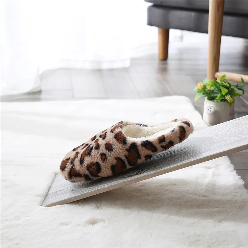 Leopardenmuster Winter-Hausschuhe | Indoor-Schuhe für Damen & Herren | Warme Fell-Slides | Rutschfeste Paare-Hausschuhe Kaufschwan®