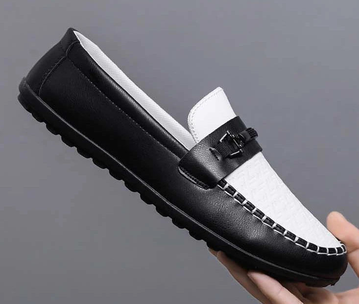 Herren Leder-Loafer – Klassische Runde Mokassins | Flache Slip-On Freizeitschuhe aus Weichem PU-Leder für Büro & Alltag