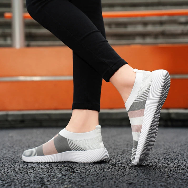 Damen Vulcanized Slip-On Sneaker – Hochwertige Freizeitschuhe | Bequeme Loafer für Spaziergänge | Übergrößen bis 44 Kaufschwan®