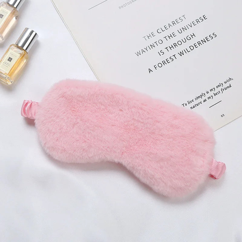 Plüsch Schlafmaske | Weiche & Niedliche Love-Cloud Augenbinde | Bequeme Augenabdeckung für Nickerchen, Reisen & Entspannung