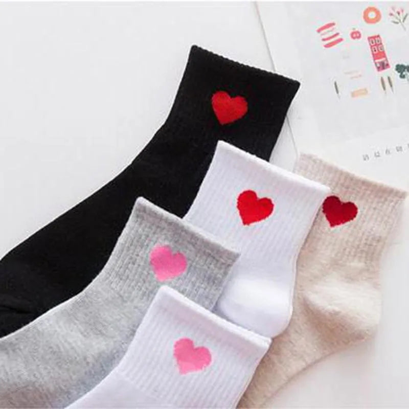 Lässige Süße Herz Liebe Socken | Niedliche & Bequeme Baumwollsocken für Mädchen & Frauen | Winter, Sommer, Herbst Freizeit Kaufschwan®