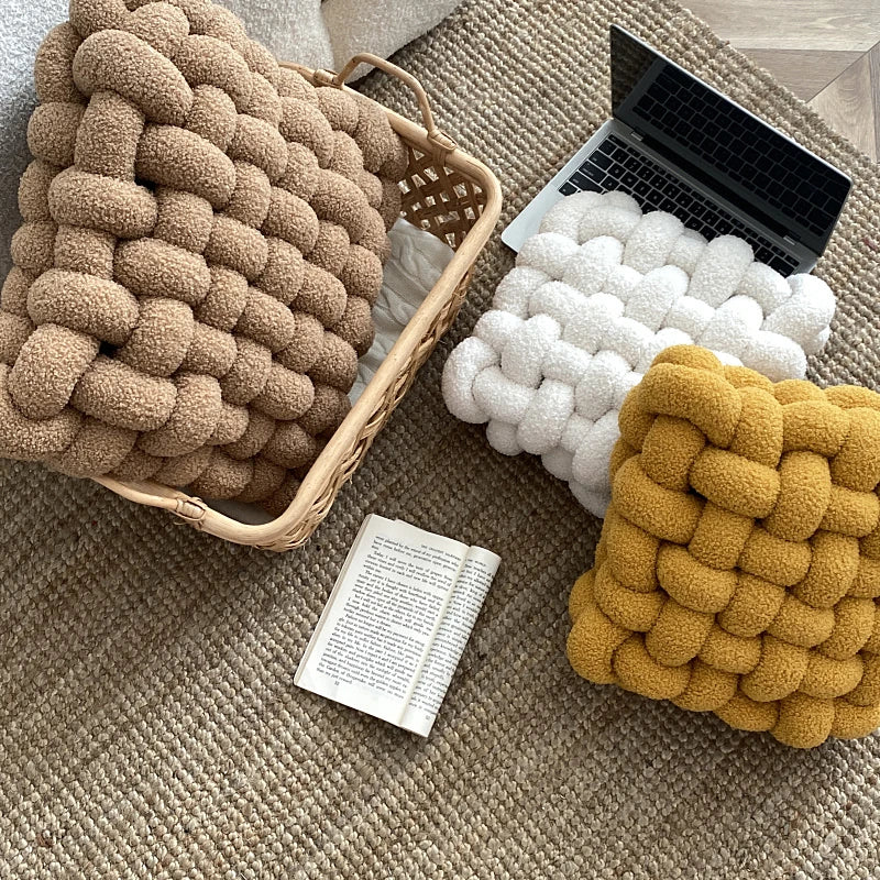 Luxuriöses Kissen für Wohnzimmer | Weicher Lammfell Dekokissen für Sofa & Stuhl | Komfortables Sitzkissen für Zuhause Kaufschwan®