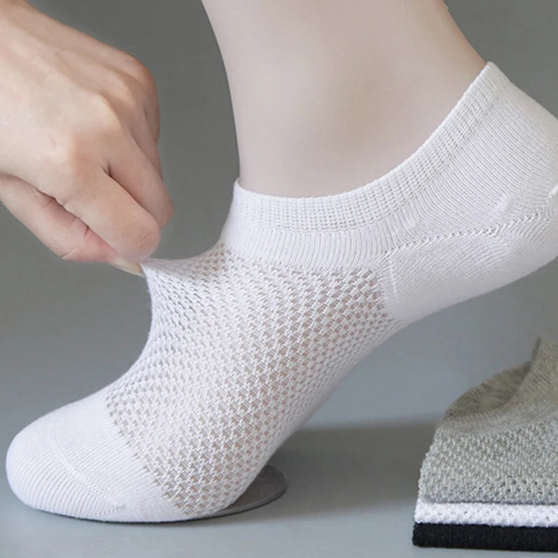1 Paar Herren Modische Sommer & Herbst Rutschfeste Unsichtbare Baumwoll-Knöchelsocken | Atmungsaktive Haussocken Kaufschwan®