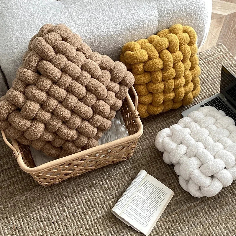 Luxuriöses Kissen für Wohnzimmer | Weicher Lammfell Dekokissen für Sofa & Stuhl | Komfortables Sitzkissen für Zuhause Kaufschwan®