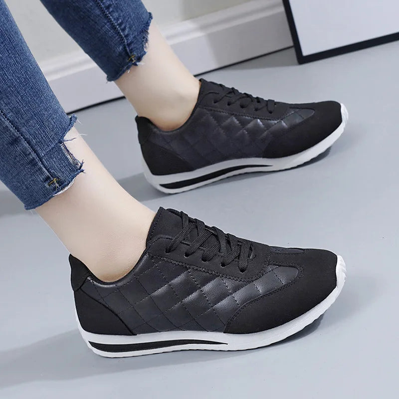 Frühling Damen Sneaker – Modische Vulcanized Schuhe | Leichte Lauf- & Walkingschuhe für Damen | Größe 41 Kaufschwan® Schwarz 35