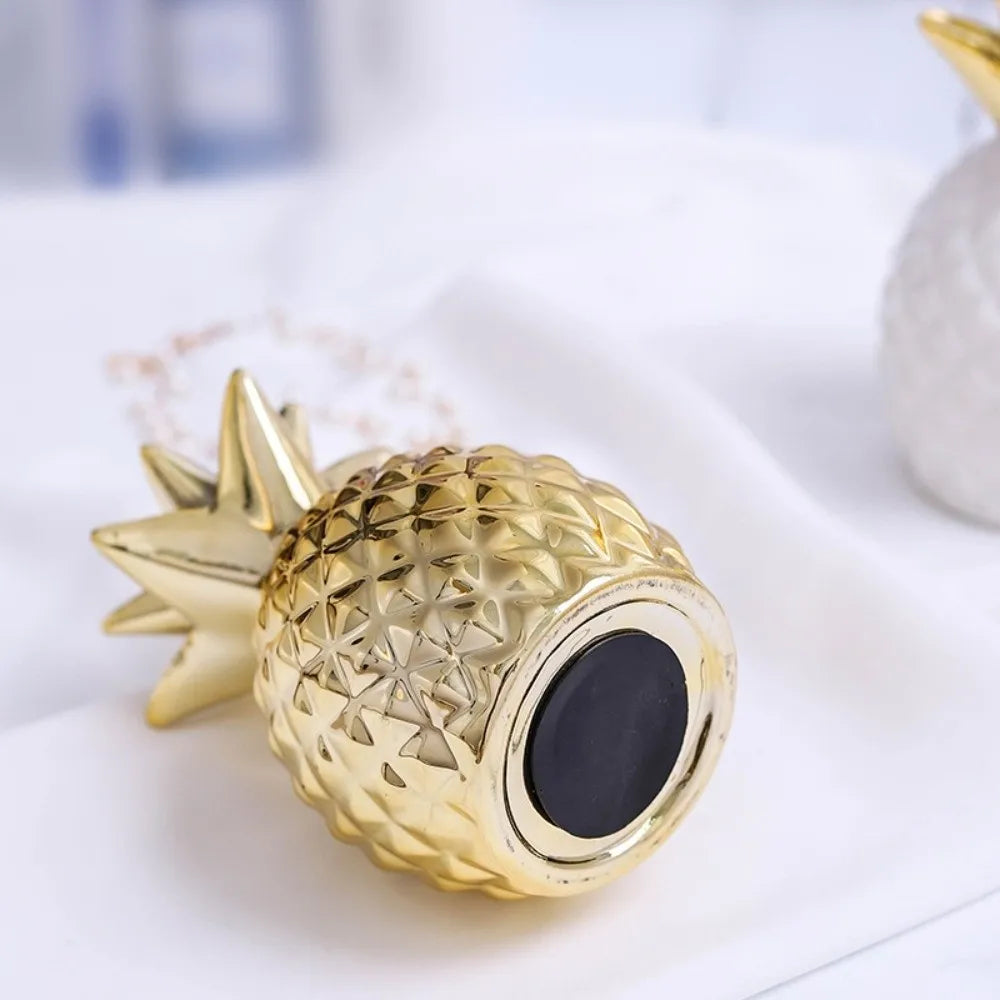 Keramik Ananas Spardose – Vergoldetes Sparglas als Tisch Dekoration Kaufschwan®