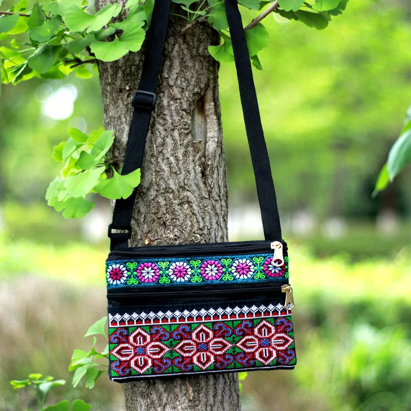 Bestickte Umhängetasche – Damen Schultertasche mit Drei-Lagen-Reißverschluss | Handy- & Münztasche Kaufschwan® Design 8
