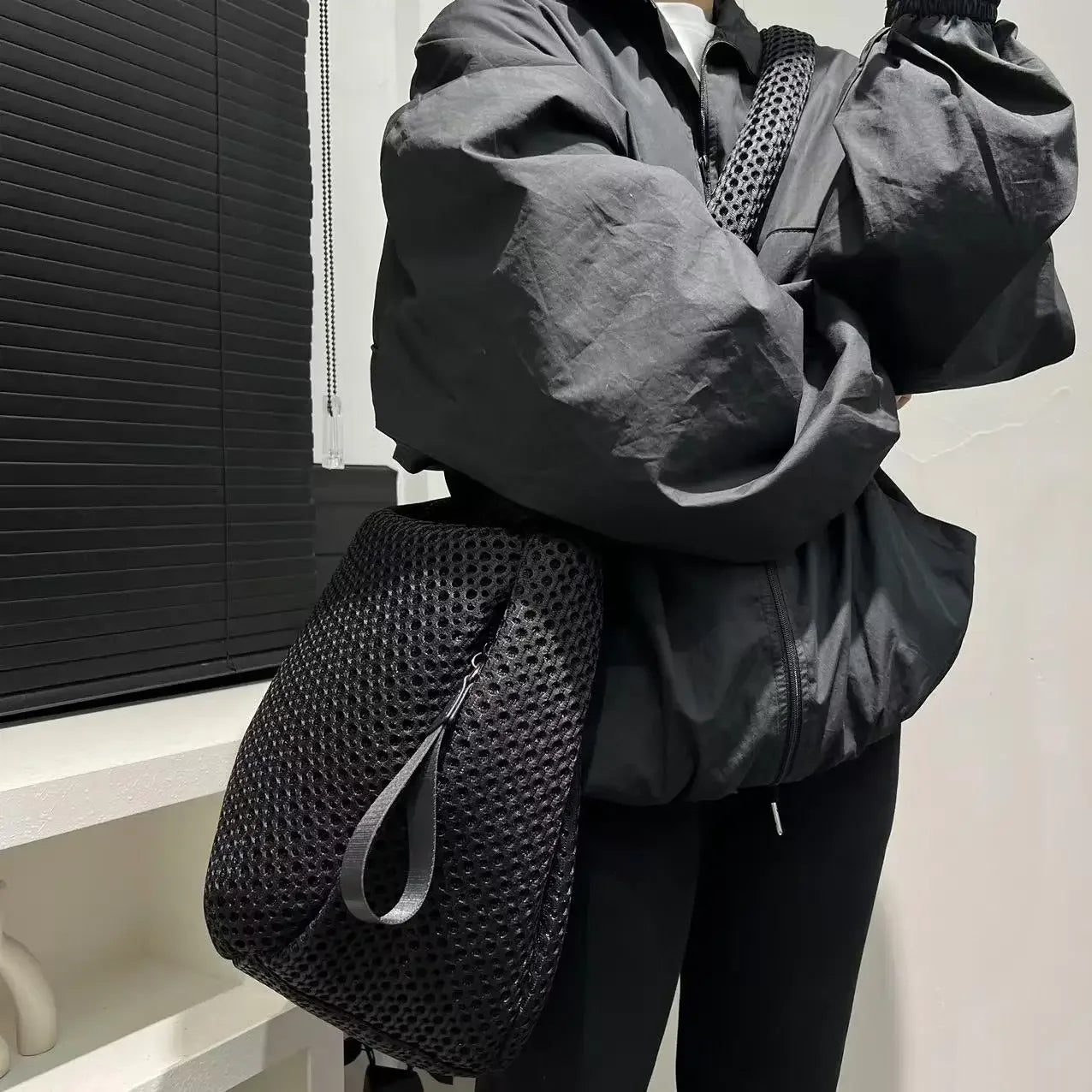 Damen Modische Mesh Nylon Umhängetasche – Leichte Schultertasche mit Großer Kapazität & Trendigem Nahtdesign Kaufschwan®