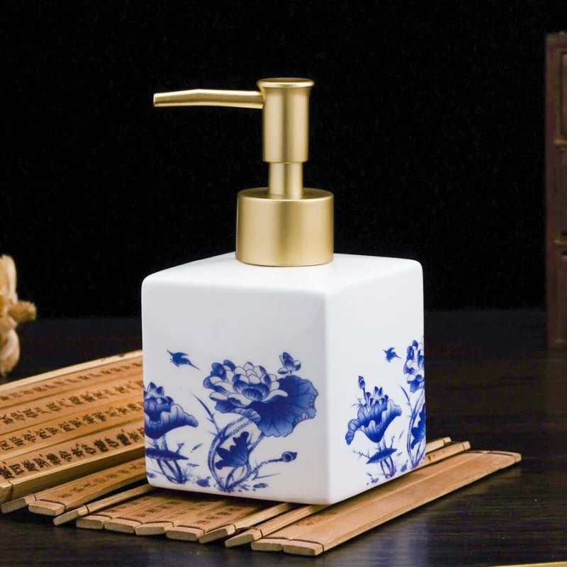 Blau-weiße Keramik-Lotion- und Desinfektionsmittelflasche – Quadratischer Spender für Shampoo, Duschgel & Badezimmer Kaufschwan®