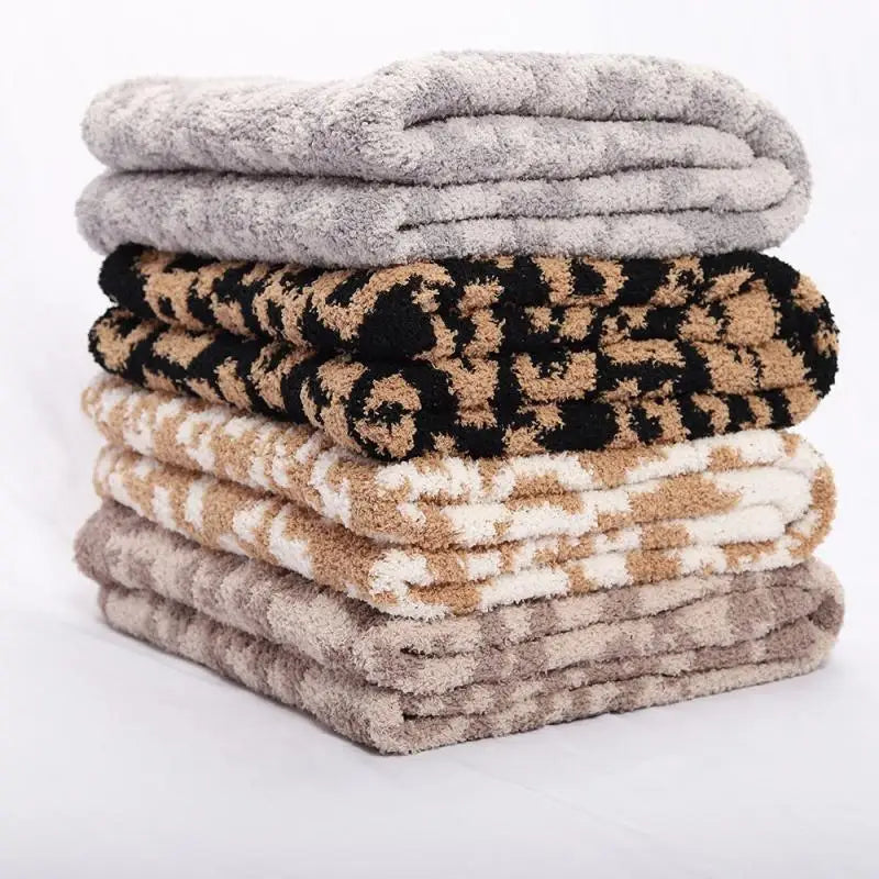 Superweiche Leopardendruck Gestrickte Fleece-Decke – Warme, leichte Sofa-Nickerchen-Decke Kaufschwan®