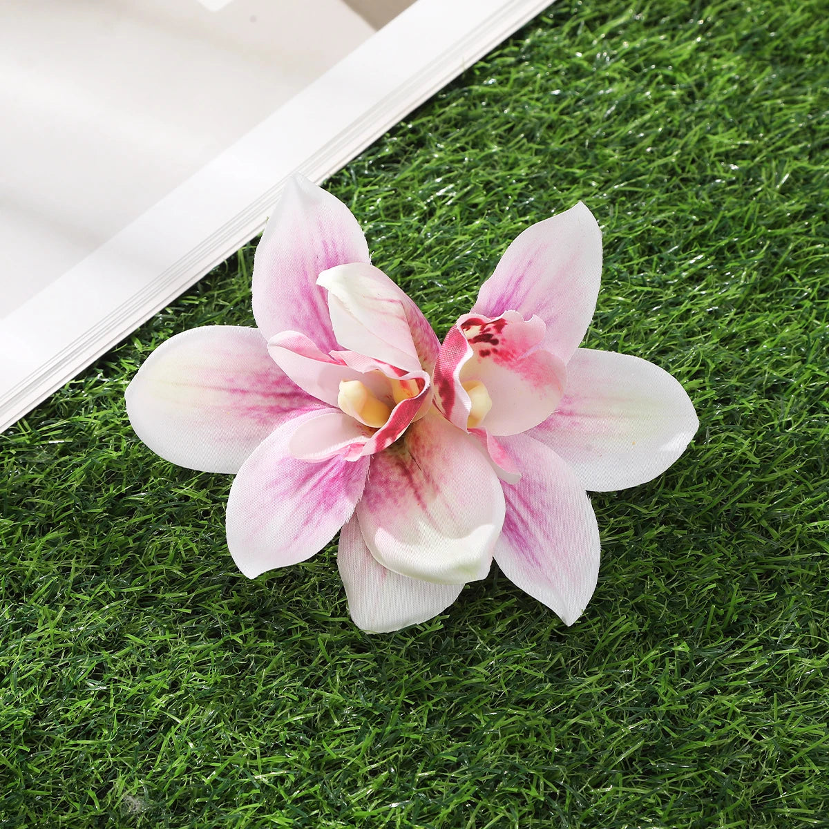 Orchideen-Blumen Haarklammer – Braut & Urlaubs Haaraccessoire Kaufschwan® Abbildung 1