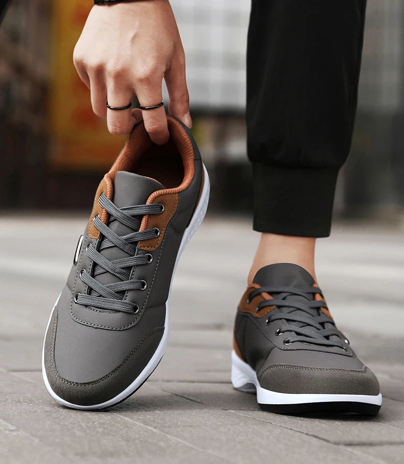 Herren Ledersneaker – Trendige Sportschuhe | Atmungsaktive & Rutschfeste Freizeitschuhe für Reisen & Alltag Kaufschwan®