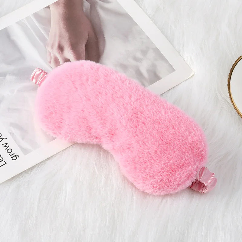Plüsch Schlafmaske | Weiche & Niedliche Love-Cloud Augenbinde | Bequeme Augenabdeckung für Nickerchen, Reisen & Entspannung Kaufschwan®