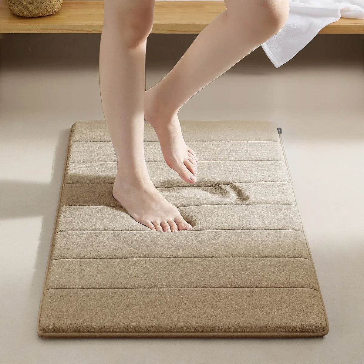 Superabsorbierende Memory-Schaum Badematte – Weicher Badezimmerteppich für Toilette, Dusche, Schlafzimmer oder Boden Kaufschwan® Khaki 40x60cm
