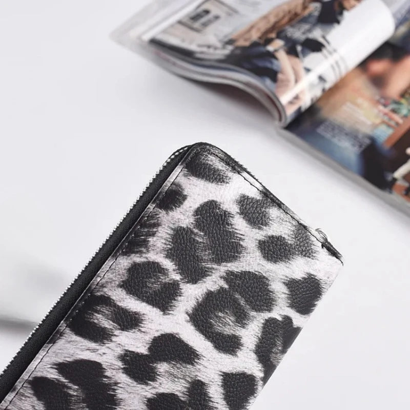 Damen Langbörse aus Leder – Klassisches Leopardenmuster | Modische Kartenbörse & Clutch Handtasche für Damen Kaufschwan®