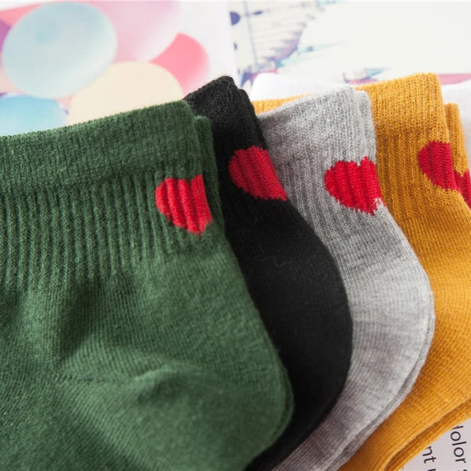 Lässige Süße Herz Liebe Socken | Niedliche & Bequeme Baumwollsocken für Mädchen & Frauen | Winter, Sommer, Herbst Freizeit Kaufschwan®